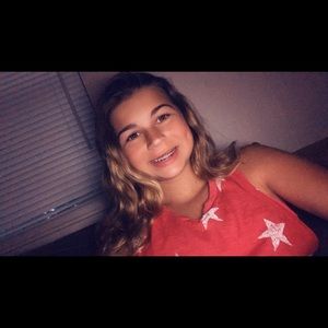 Meet your Posher, Mikayla